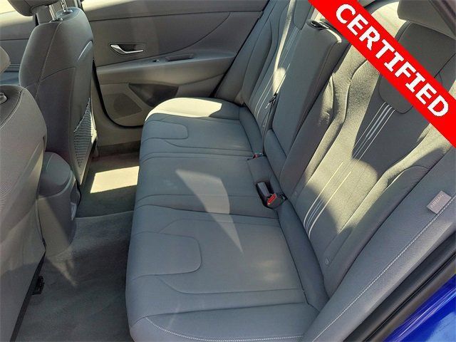 Used 2024 Hyundai Elantra SEL w/ Convenience Package FWD image 17