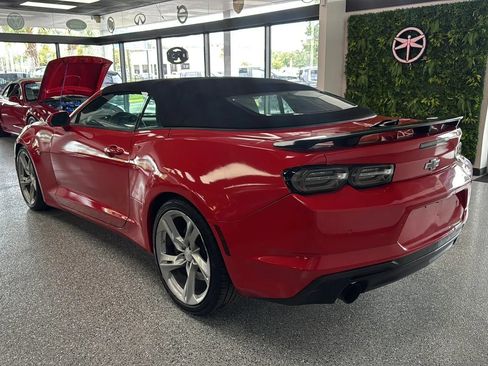 Used 2019 Chevrolet Camaro SS RWD image 3
