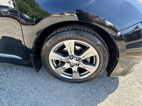 Used 2017 Toyota Sienna SE Premium FWD image 38