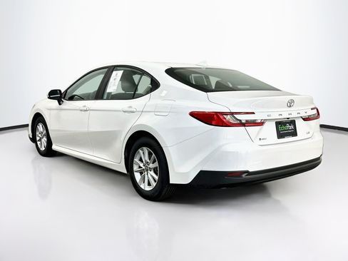 Used 2025 Toyota Camry LE FWD image 5