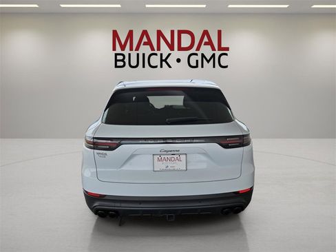 Used 2023 Porsche Cayenne image 7