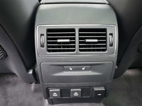 New 2026 Jaguar F-PACE R-Dynamic S image 15