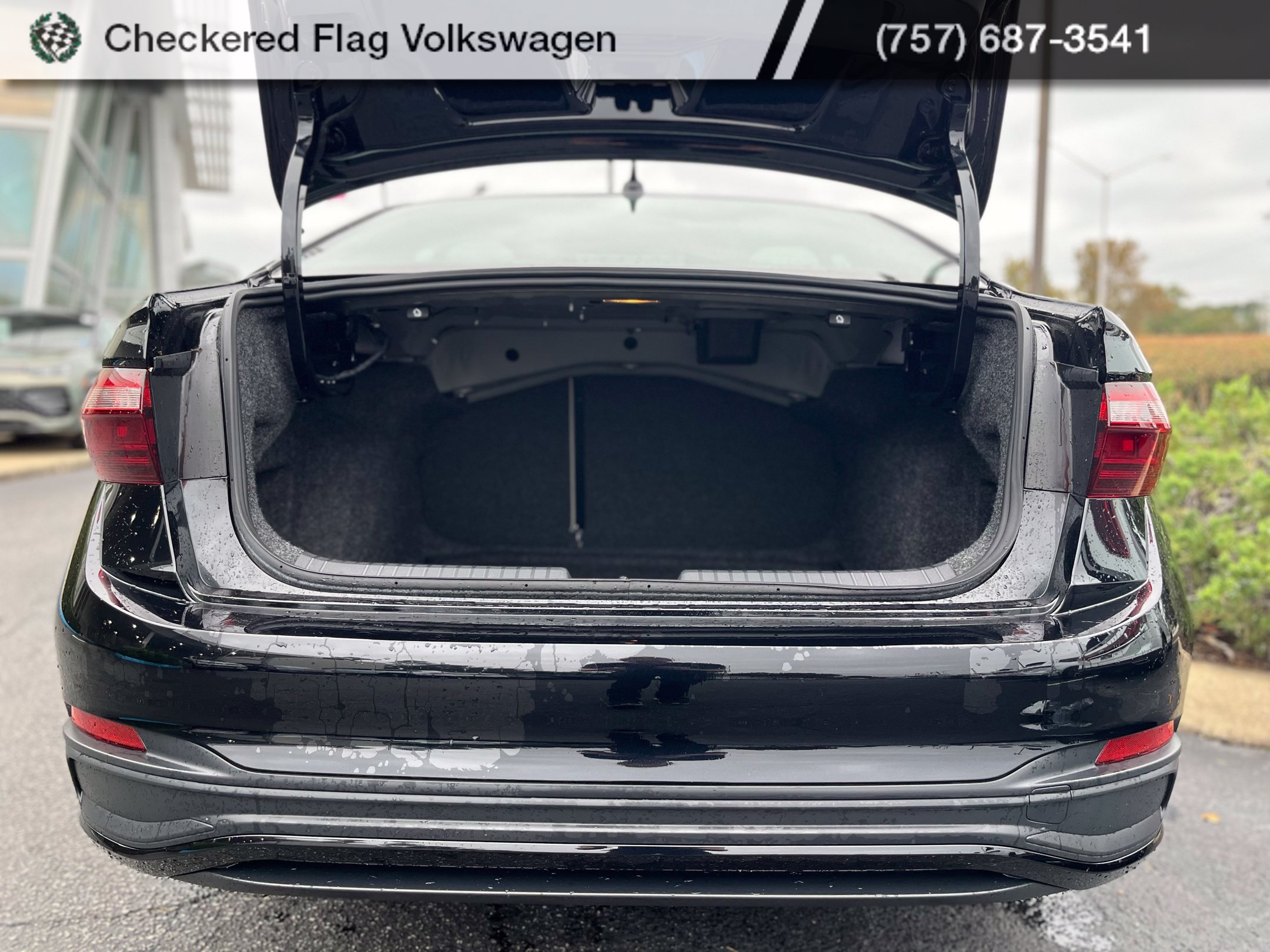 Used 2026 Volkswagen Jetta SE FWD image 33
