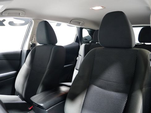 Used 2021 Nissan Rogue Sport S image 15