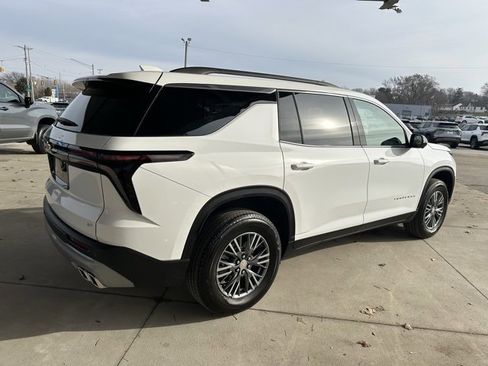 Certified 2024 Chevrolet Traverse LT w/ Trailering Package image 5