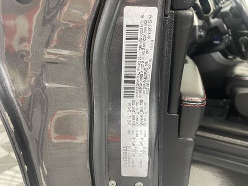 Used 2016 Jeep Cherokee Trailhawk w/ Comfort/Convenience Group image 29