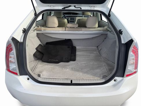 Used 2012 Toyota Prius Four image 19