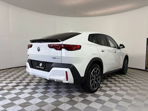 New 2026 BMW X2 xDrive28i w/ Convenience Package AWD/4WD image 7