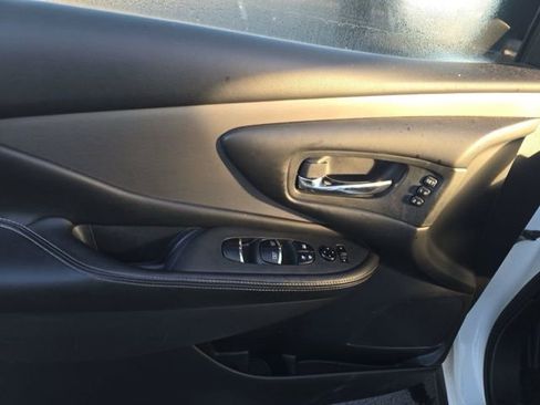 Used 2023 Nissan Murano SL w/ SL Moonroof Package image 15