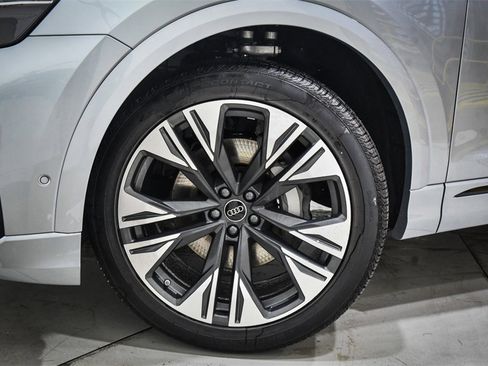 New 2025 Audi Q8 Premium Plus image 13