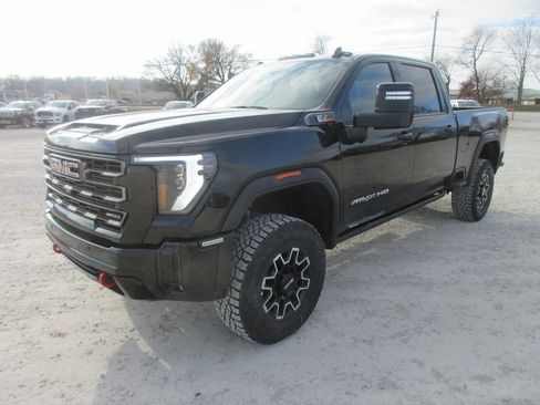 New 2026 GMC Sierra 2500 AT4X image 11