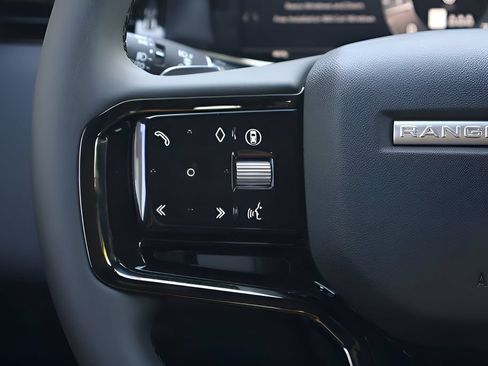 New 2026 Land Rover Range Rover Evoque Dynamic SE AWD/4WD image 20