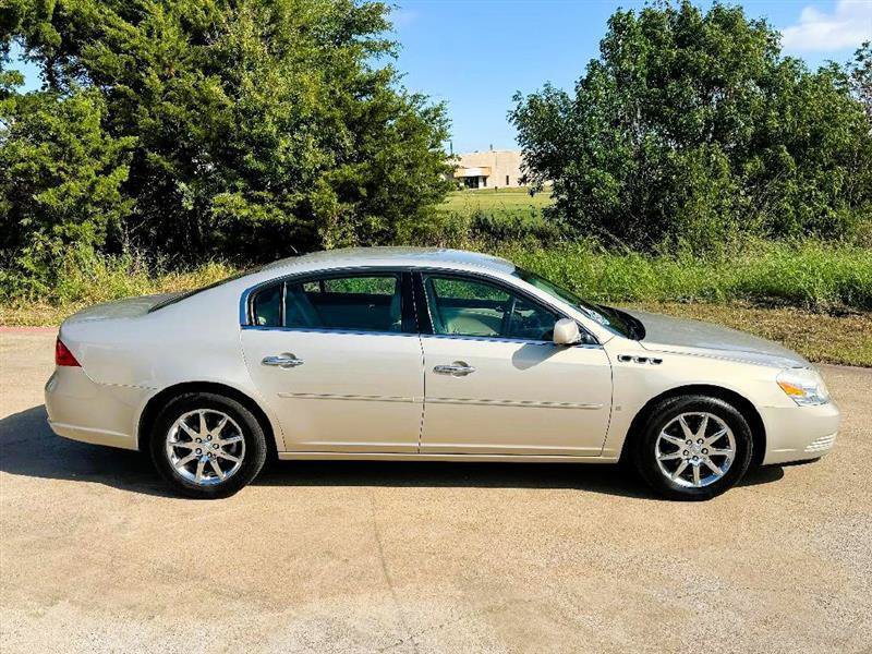 Used 2007 Buick Lucerne CXL w/ Luxury Package FWD image 4
