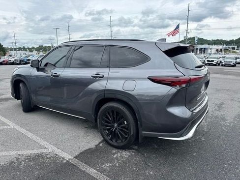 Used 2024 Toyota Highlander XSE AWD/4WD image 7