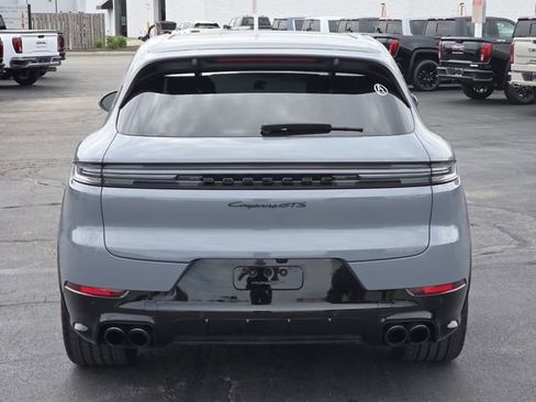 Used 2025 Porsche Cayenne GTS AWD/4WD image 22