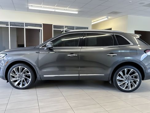 Used 2020 Lincoln Nautilus Reserve w/ Equipment Group 202A AWD/4WD image 7