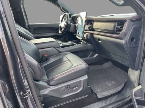 Certified 2022 Ford Expedition Limited image 10