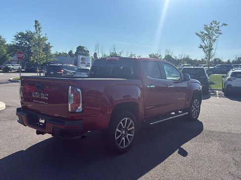 Used 2022 GMC Canyon Denali AWD/4WD image 4