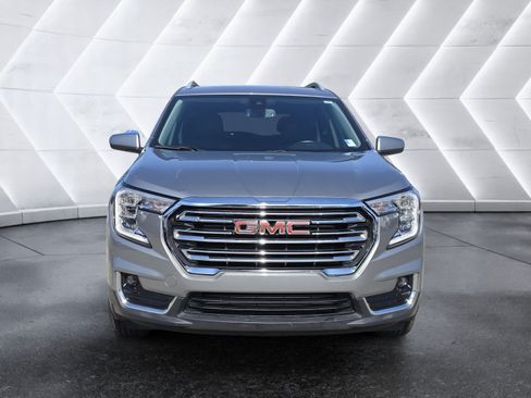 Used 2024 GMC Terrain SLT FWD image 7