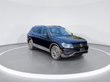 Used 2019 Volkswagen Tiguan SE w/ Panoramic Sunroof Package image 2