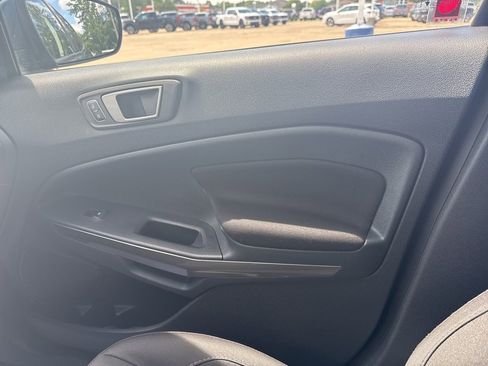 Used 2022 Ford EcoSport SE w/ SE Convenience Package image 25