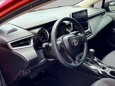Used 2021 Toyota Corolla LE FWD image 18