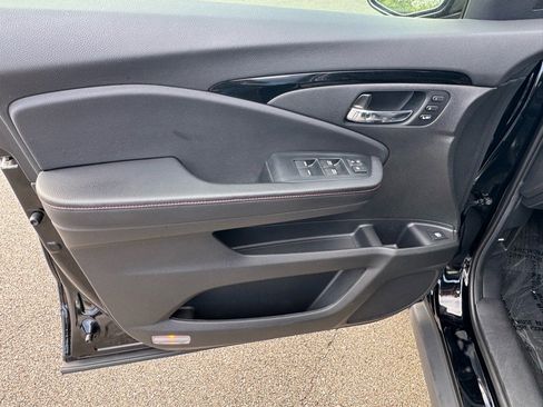 Used 2022 Honda Ridgeline Black Edition image 21