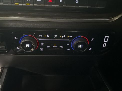 Used 2023 Chevrolet Silverado 1500 RST w/ Z71 Off-Road Package image 23