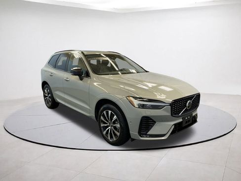 Certified 2025 Volvo XC60 B5 Plus image 1