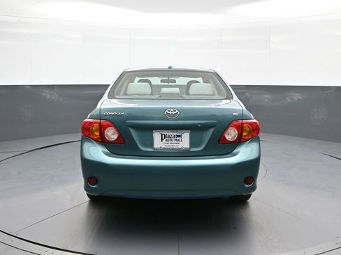 Used 2010 Toyota Corolla LE FWD image 7