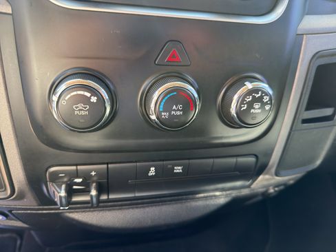 Used 2013 RAM 1500 Express AWD/4WD image 18