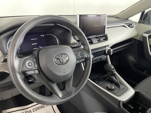 Used 2024 Toyota RAV4 XLE image 12