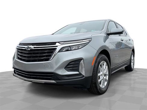 Used 2023 Chevrolet Equinox LT image 24