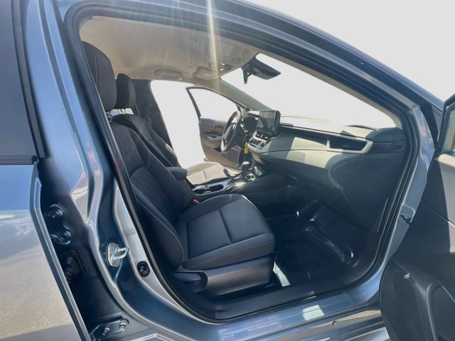 Used 2025 Toyota Corolla LE FWD image 27