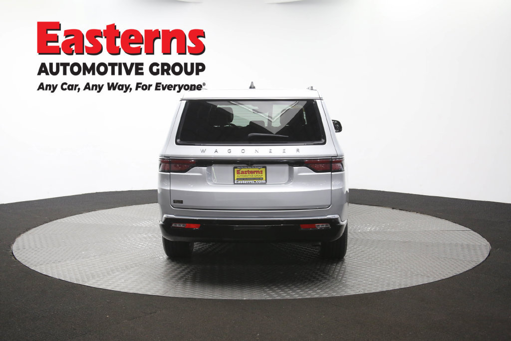 Used 2024 Jeep Wagoneer L Series II w/ Flexible Seating Group AWD/4WD image 45