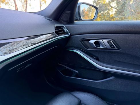 Used 2021 BMW 330i Sedan w/ Driving Assistance Package image 18