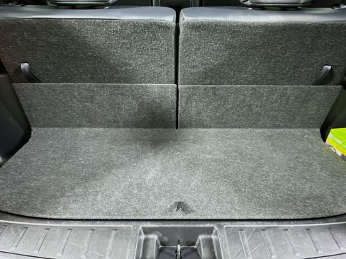 Used 2024 Mitsubishi Outlander SE image 27