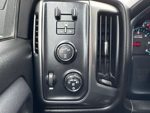 Used 2018 Chevrolet Silverado 1500 LT w/ All Star Edition AWD/4WD image 29