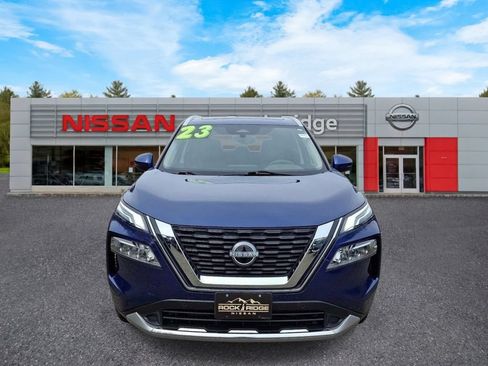 Used 2023 Nissan Rogue Platinum AWD/4WD image 2