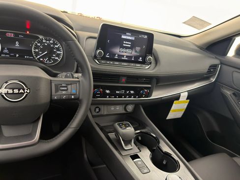 New 2026 Nissan Rogue SV image 18