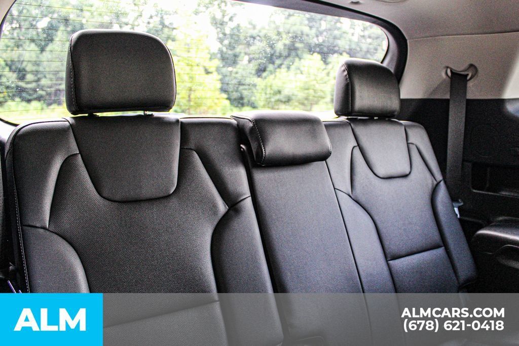 Used 2025 Kia Telluride EX AWD/4WD image 17