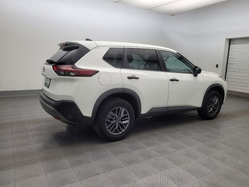 Used 2022 Nissan Rogue S image 10
