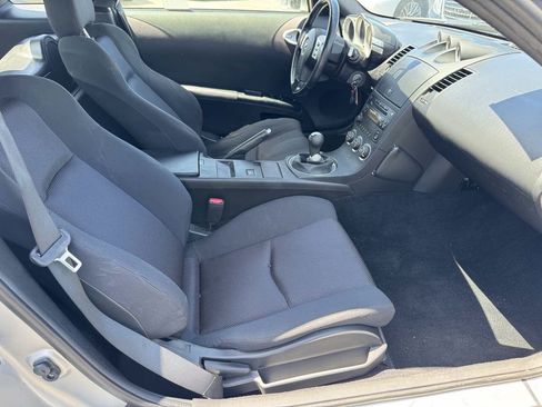 Used 2004 Nissan 350Z Track w/ Cargo Convenience Pkg RWD image 13