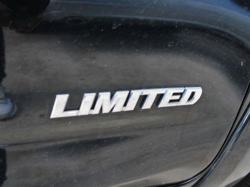 Used 2011 Toyota RAV4 Limited w/ Limited Extra Value Pkg FWD image 9