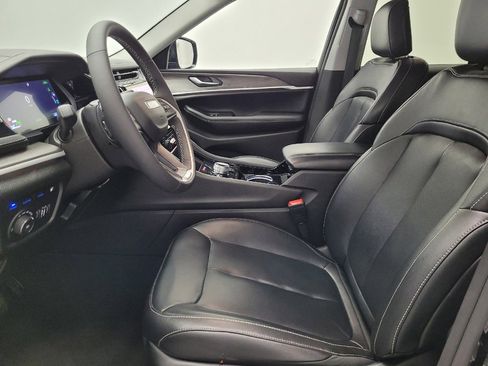 Used 2022 Jeep Grand Cherokee Limited 4xe image 17