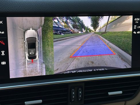 Used 2023 Porsche Cayenne image 7