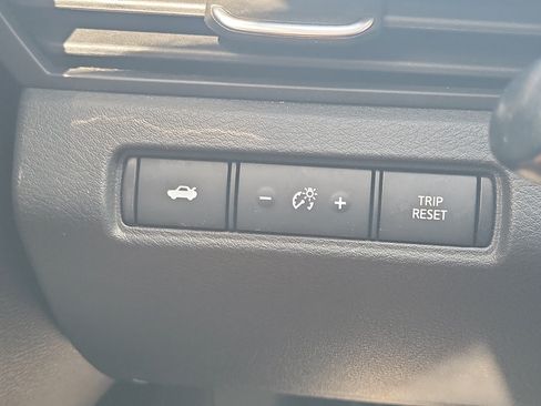 Certified 2024 Nissan Altima 2.5 SV FWD image 32