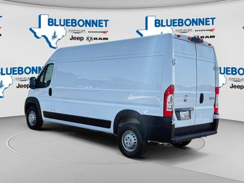 Used 2026 RAM ProMaster 2500 w/ Convenience Group FWD image 7