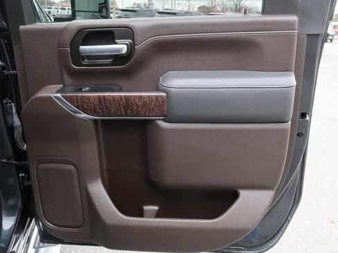 Certified 2023 GMC Sierra 3500 Denali image 34