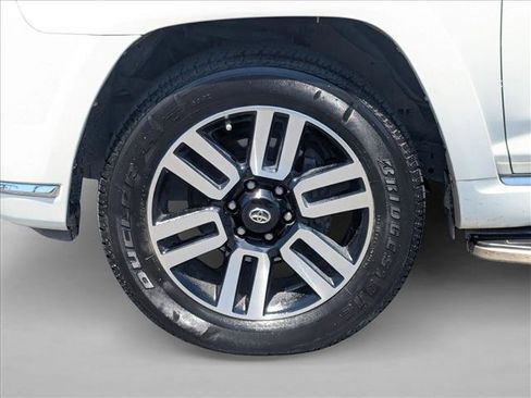 Used 2020 Toyota 4Runner Limited AWD/4WD image 18